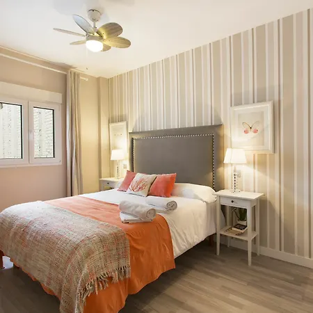Апартаменты Tuanfitrion Gran Via De Colon *